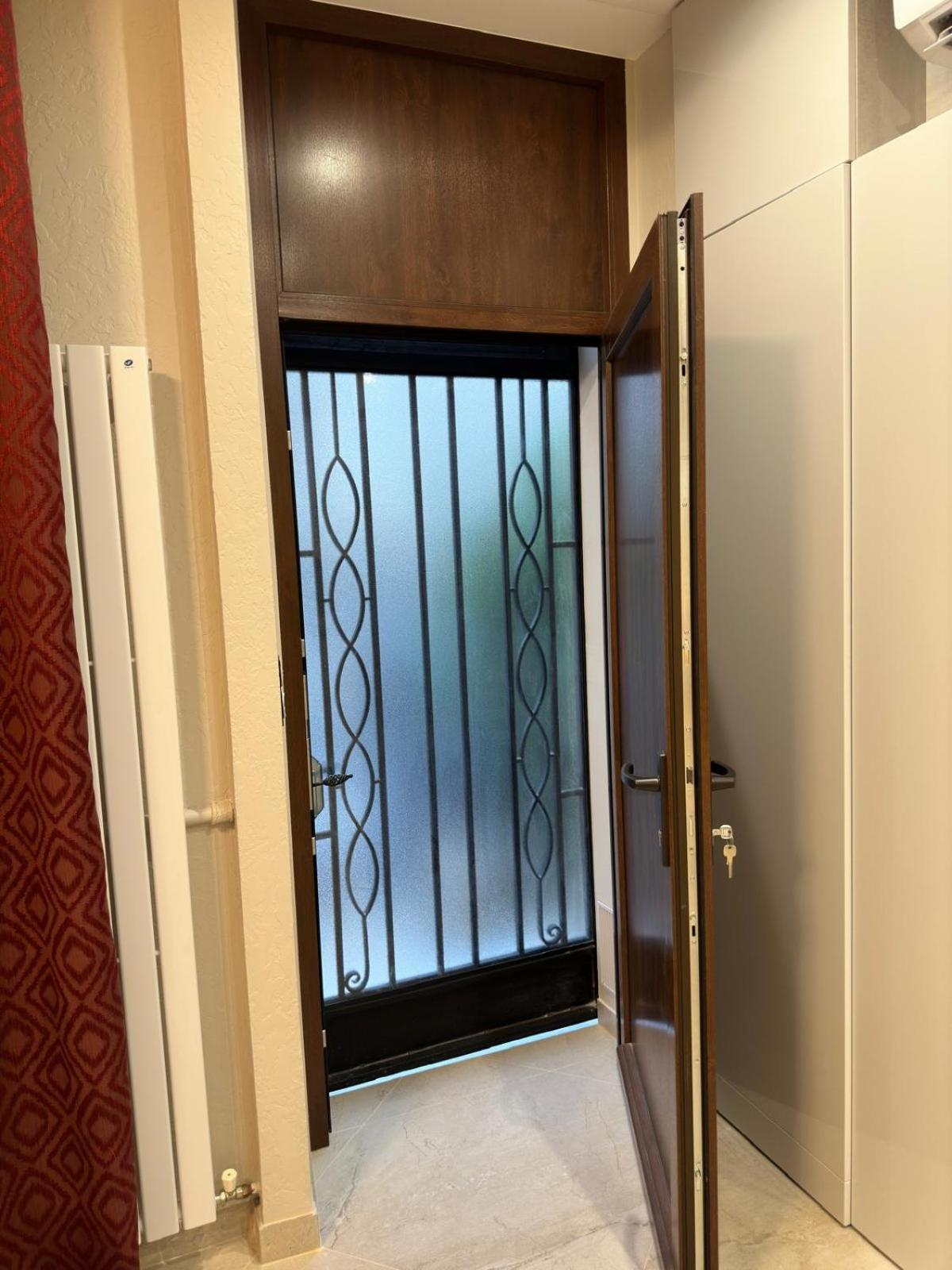 Extraordinaire Grand Studio Au Centre 6 Minutes A Pied De La Plage Et L'Hotel Negresco Nice Exterior foto