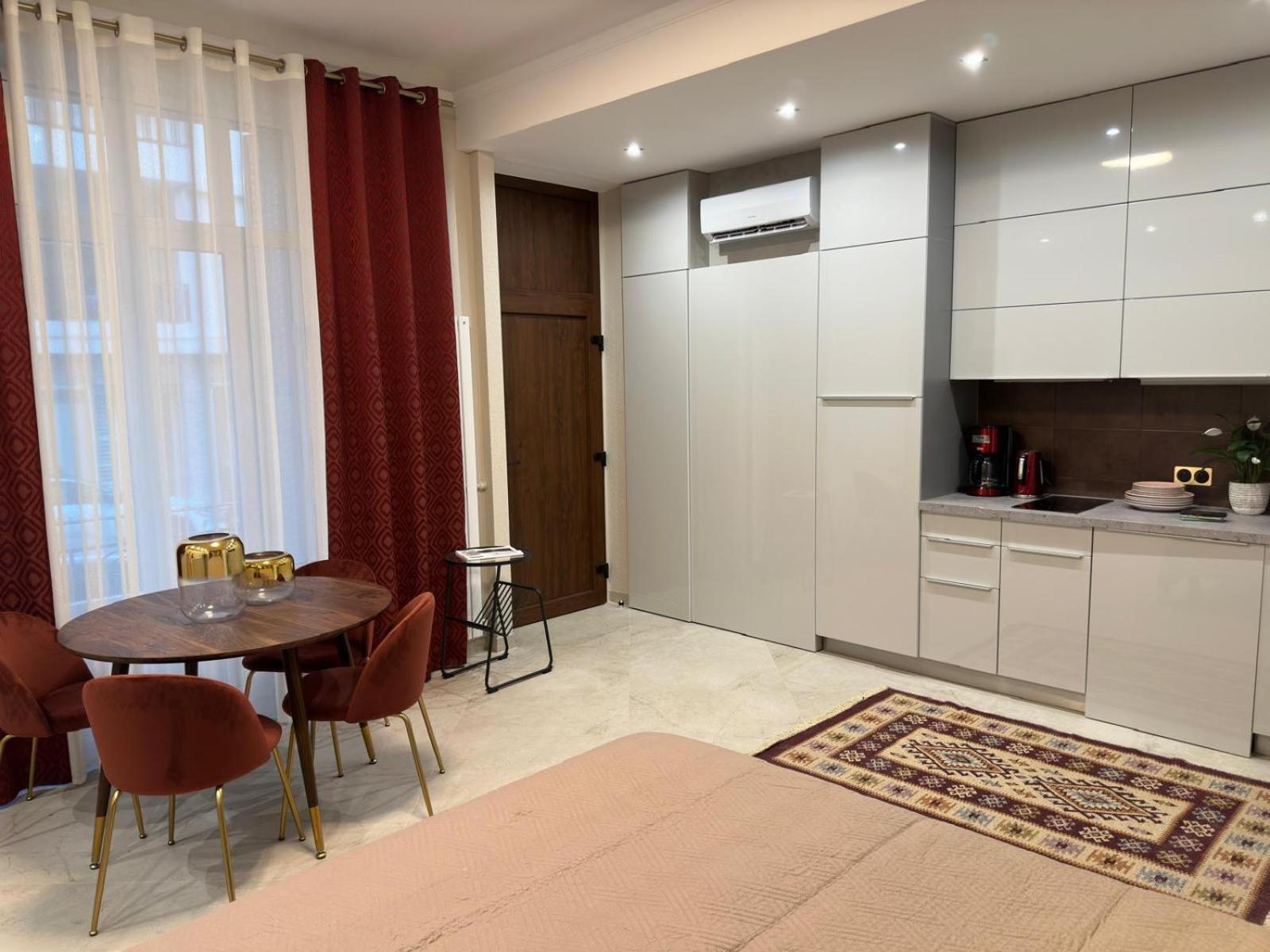Extraordinaire Grand Studio Au Centre 6 Minutes A Pied De La Plage Et L'Hotel Negresco Nice Exterior foto